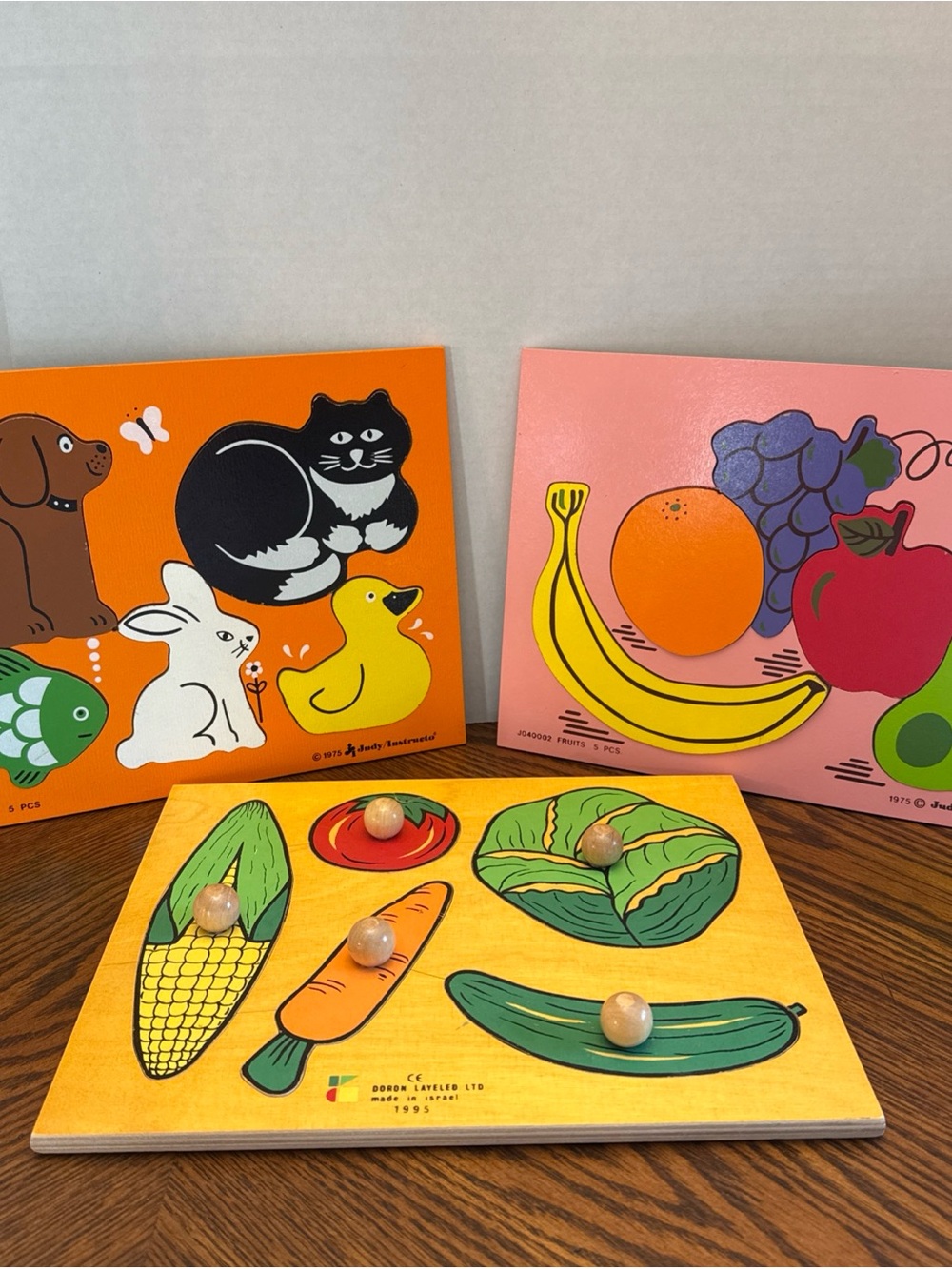VINTAGE LOT OF THREE KIDS WOODEN PUZZLES - Pets 1975 Fruits 1975 Veggies 1995